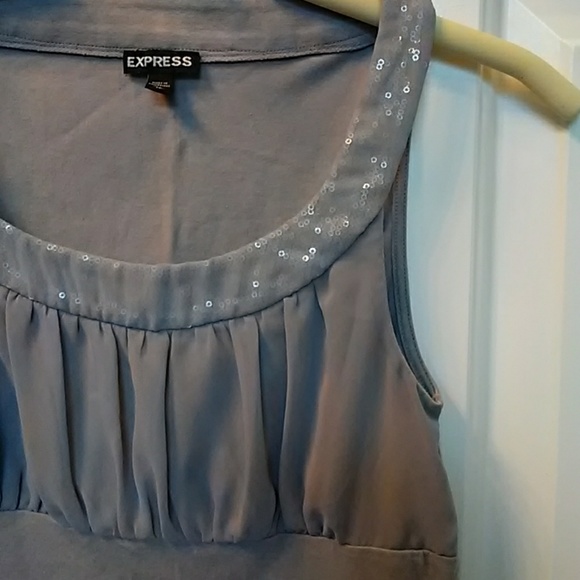 5 for $25 Express Light Gray top - Picture 3 of 5